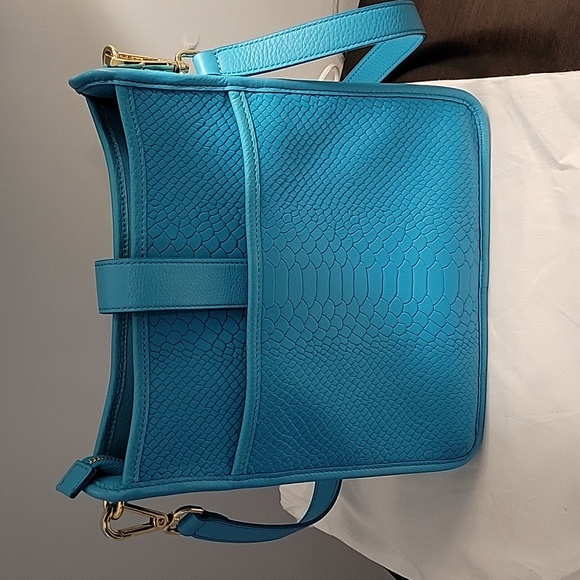 Gigi New York Elle Crossbody Bag - Picture 3 of 9